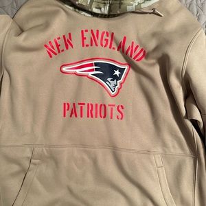 NWT - New England Patriots - Nike Therma Hoodie - XL